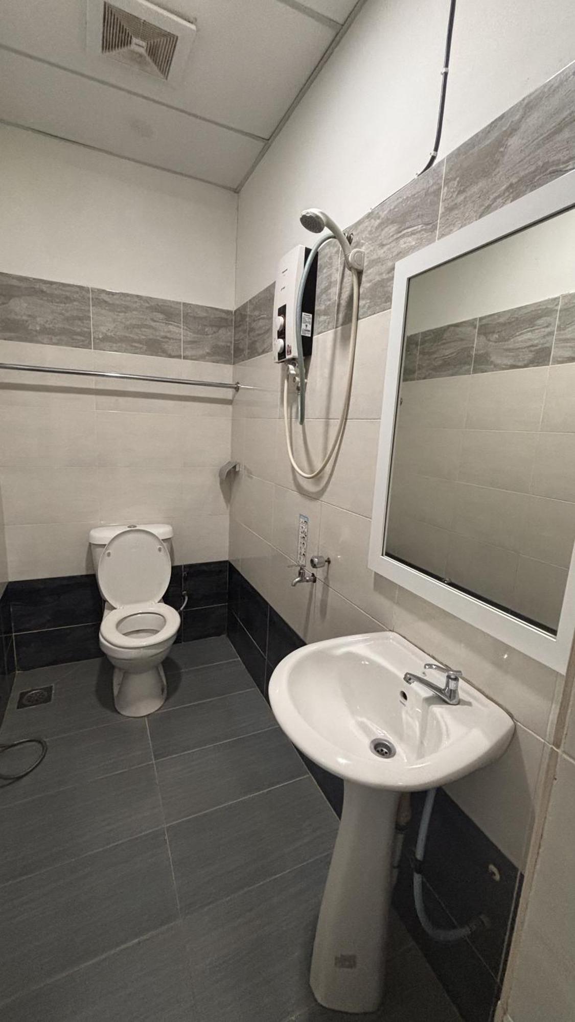 Ada Hotel & Apartment Куала-Тренгану Экстерьер фото