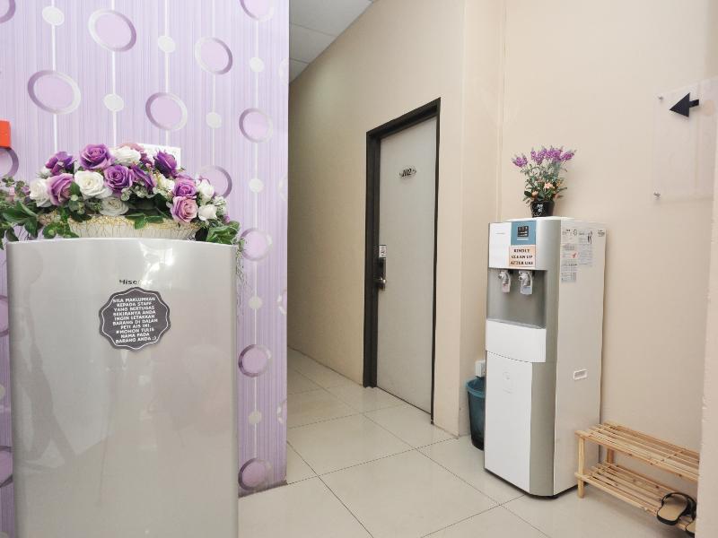 Ada Hotel & Apartment Куала-Тренгану Экстерьер фото