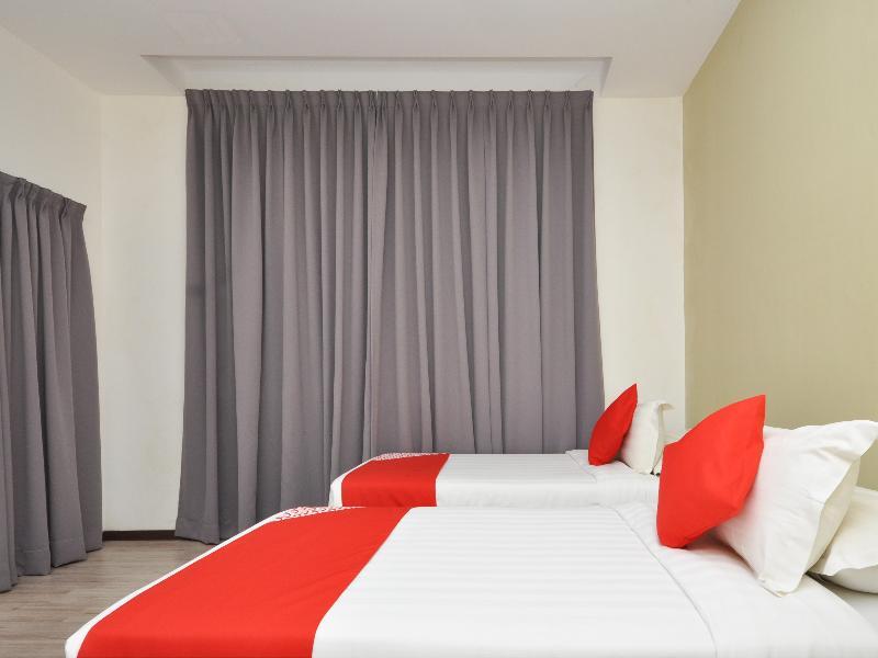 Ada Hotel & Apartment Куала-Тренгану Экстерьер фото