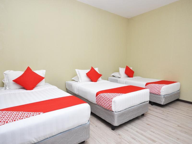 Ada Hotel & Apartment Куала-Тренгану Экстерьер фото